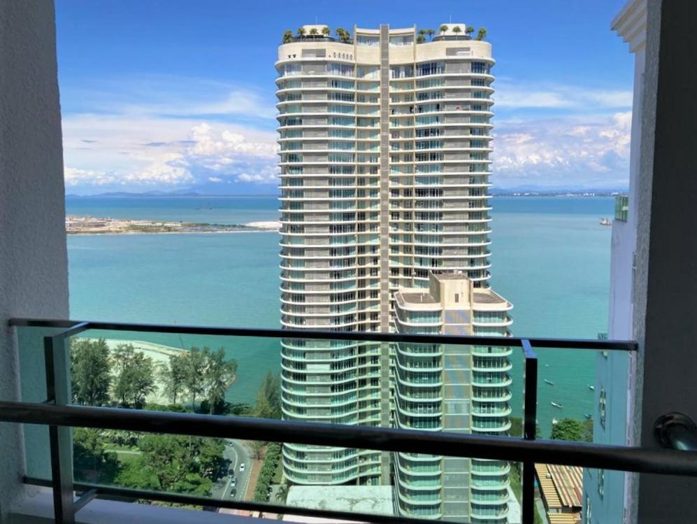 Mansion One Georgetown 2Br Seaview 7 Pax Apartment Exterior photo